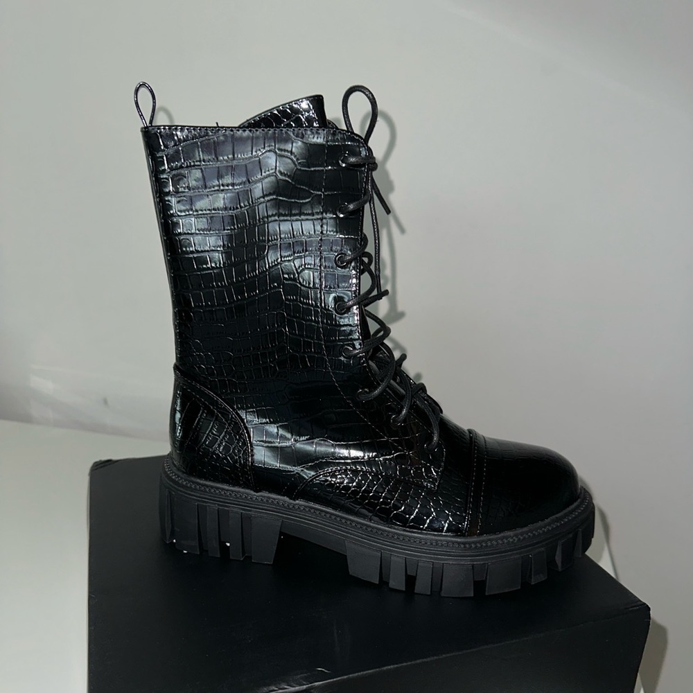 Black boots